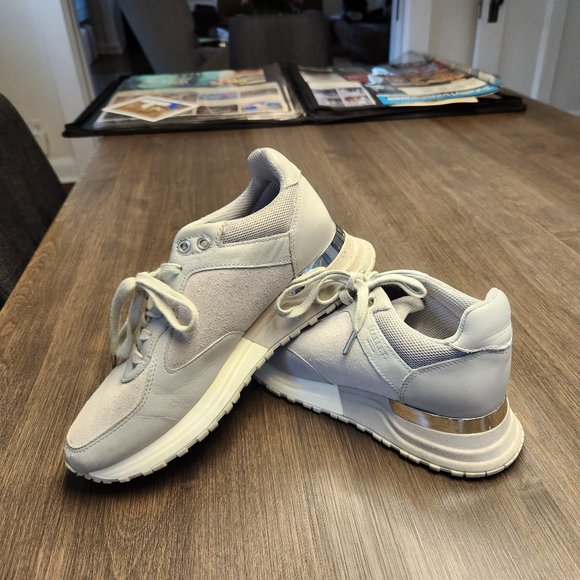 Shoes Mallet London Luxe Runner Trainer In Greysilver